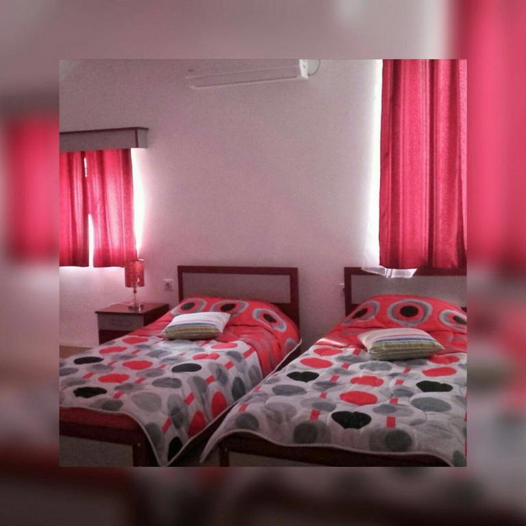 Guesthouse Vila Nova Morovic ภายนอก รูปภาพ