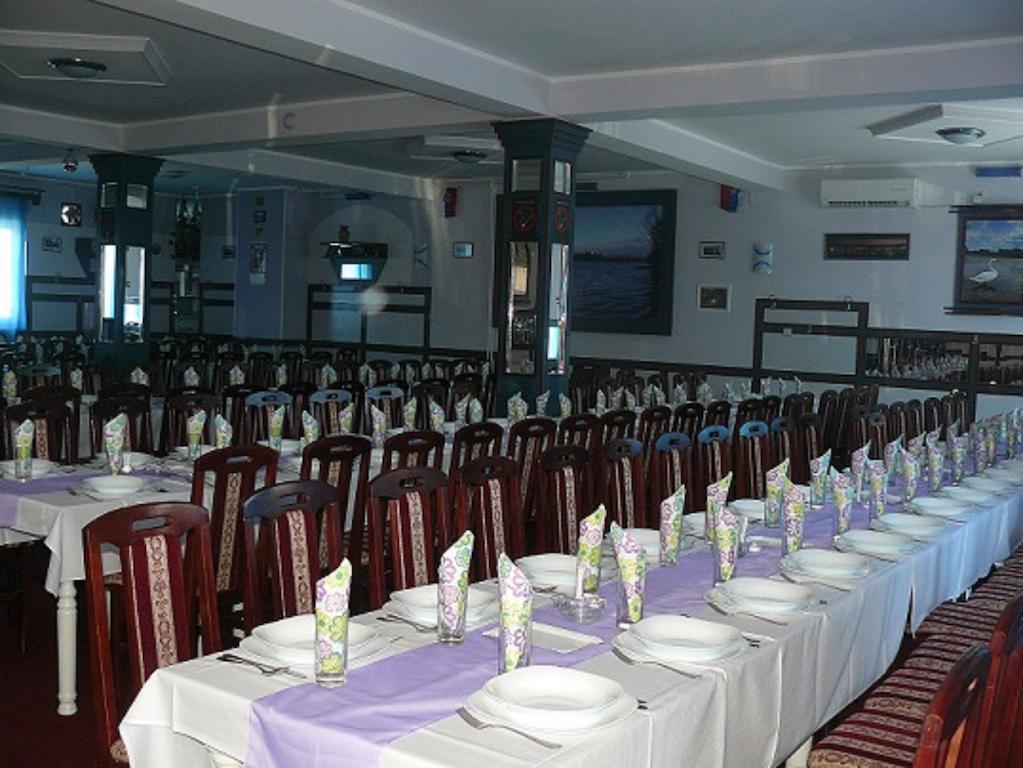 Guesthouse Vila Nova Morovic ภายนอก รูปภาพ